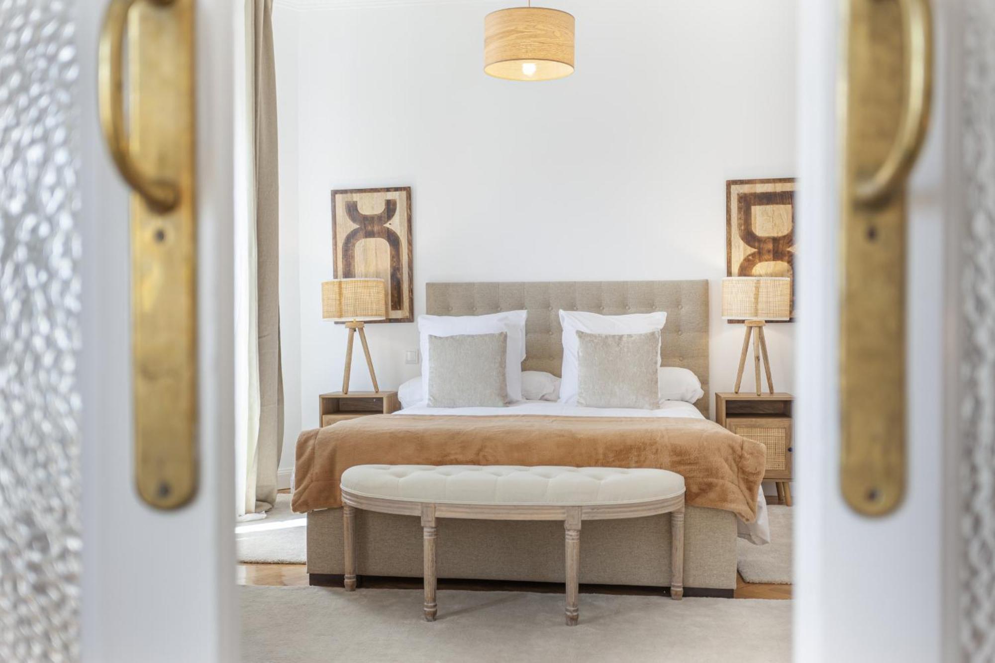 Apartamento Santa Ana Place En มาดริด ภายนอก รูปภาพ