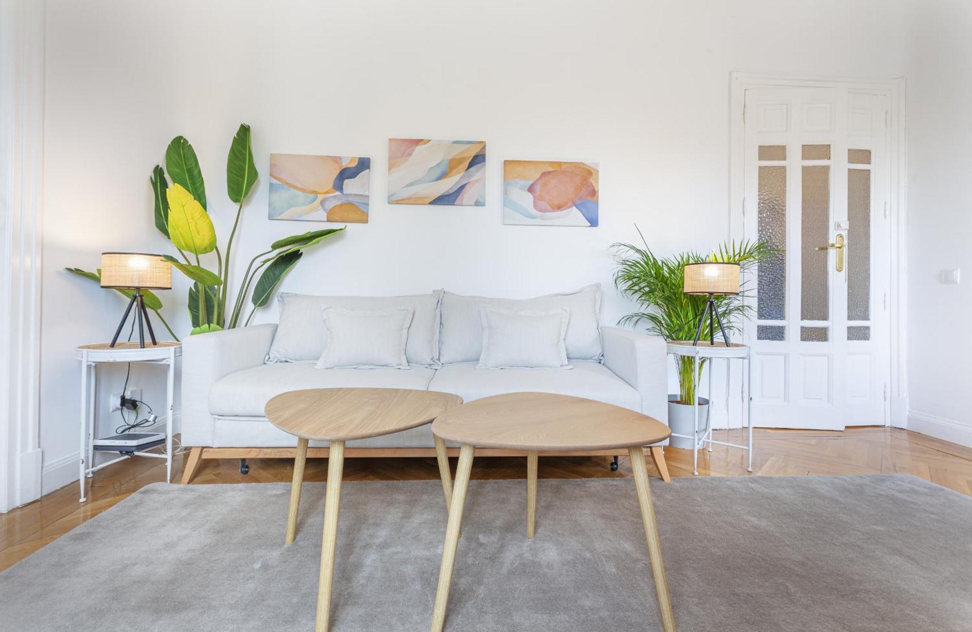 Apartamento Santa Ana Place En มาดริด ภายนอก รูปภาพ